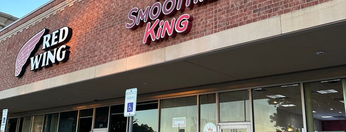 Smoothie King is one of Breakfast.