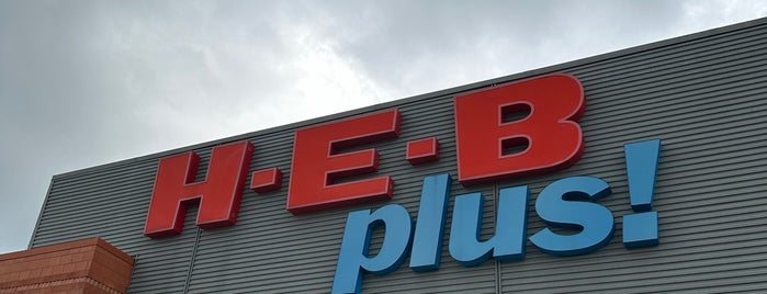 H-E-B is one of Reminders.