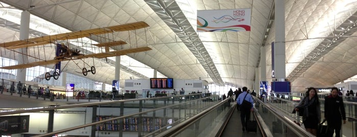 홍콩 국제공항 (HKG) is one of Hong Kong (and Macau).