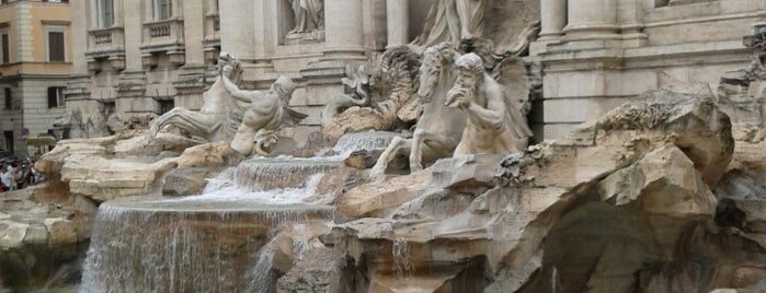 Trevi Fountain is one of Bucket List.
