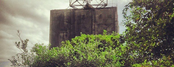 Camp Hero Radar Tower is one of Orte, die Aleksandr gefallen.