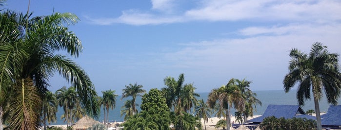 Hotel Zuana Beach Resort is one of Santa Marta.