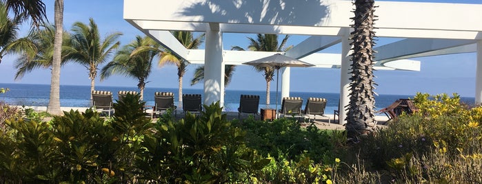 La Tranquila, Breathtaking Resort & Spa Punta de Mita is one of Wish places Valeria.