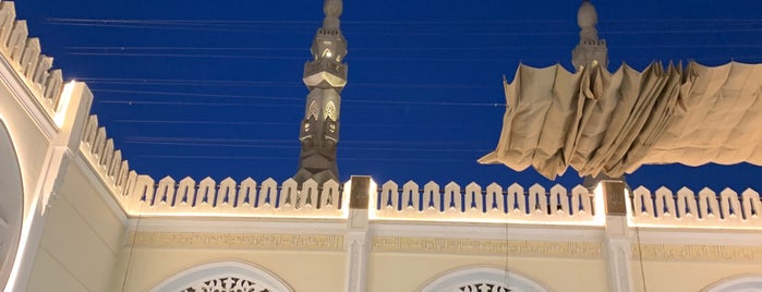 Abou Bakr Al Sediq Mosque is one of alcor.