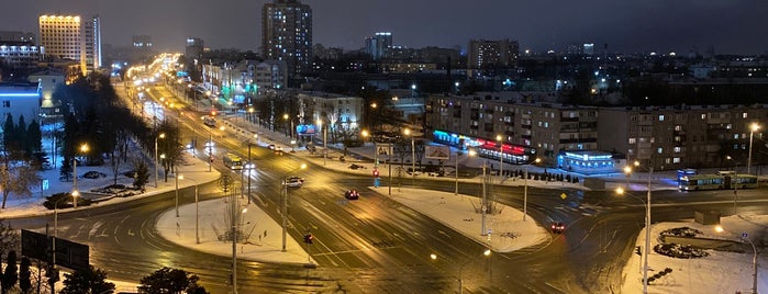 Vaneev Square is one of Площадки и парки.