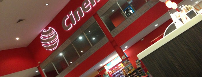 Cinemex is one of Mis Lugares Favoritos.