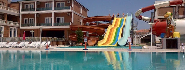 Karasu Aqua Park Otel is one of Tempat yang Disukai Selim.