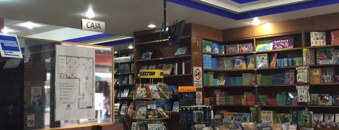 American Book Store is one of สถานที่ที่บันทึกไว้ของ Daniela.