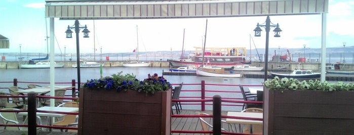 Yelken Marine Cafe & Bistro is one of Tempat yang Disukai Onur.