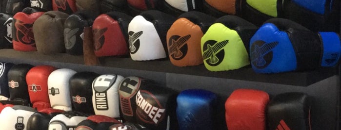 East Coast MMA Fight Shop is one of Lieux qui ont plu à Veronica.