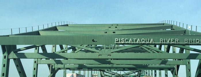 Piscataqua River Bridge is one of สถานที่ที่ John ถูกใจ.