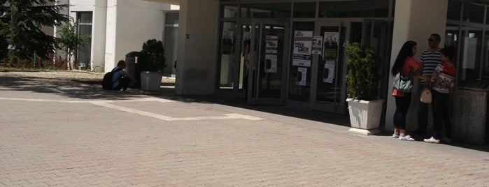 Hacettepe Üniversitesi Edebiyat Fakültesi is one of hü.