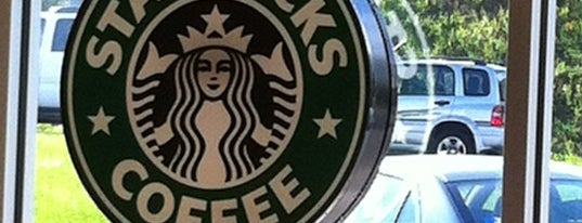 Starbucks is one of Carolさんのお気に入りスポット.