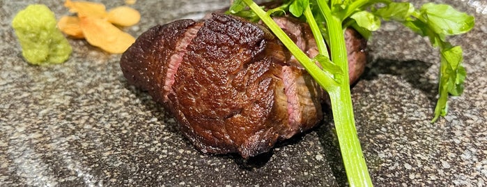 黒毛Wagyu Baru&Steak Hachi is one of Tokyo.