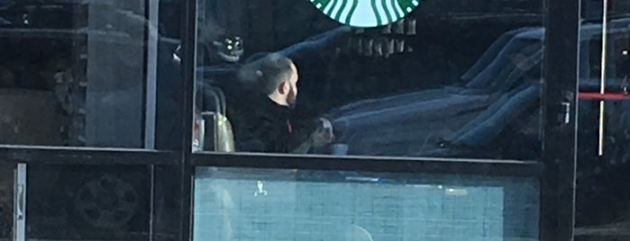 Starbucks is one of Stacy : понравившиеся места.
