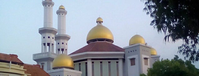 Masjid Al Ikhlas is one of Tempat yang Disukai Mario.