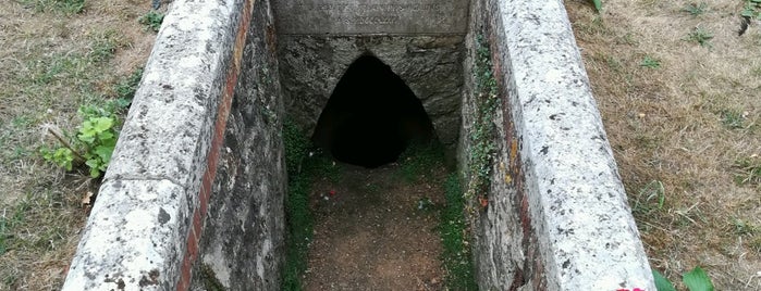 St. Margaret's Well is one of A Guide To Oxford.