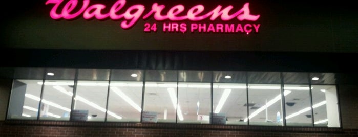 Walgreens is one of Lieux qui ont plu à Ray.