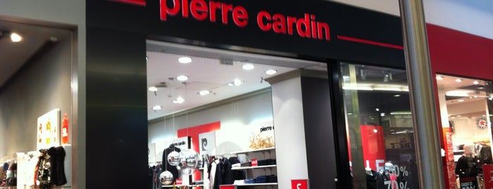 Pierre Cardin is one of Владимир : понравившиеся места.