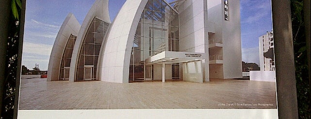 Museo Arte Carrillo Gil is one of Galerías y Museos @ DF.