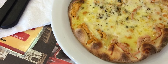 Trip Pizza is one of Elis'in Beğendiği Mekanlar.