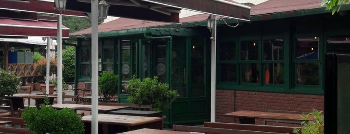 Prima Restaurant is one of สถานที่ที่ Aslıhan ถูกใจ.