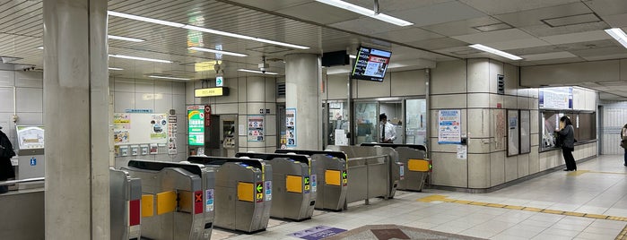 Yokozutsumi Station (N25) is one of Osaka Metro＋北大阪急行.