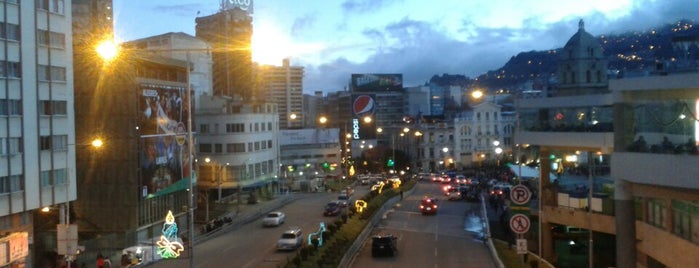 Avenida Mariscal Santa Cruz is one of Logradouros de La Paz.