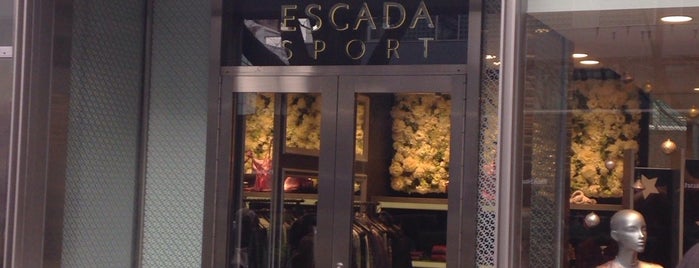 ESCADA SPORT 表参道ヒルズ店 is one of 表参道ヒルズ.