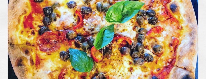 Papà Pane Di Sorrento is one of Pizza Ragazzi 🍕.