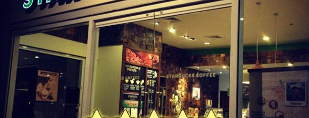 Starbucks is one of Lieux qui ont plu à isawgirl.
