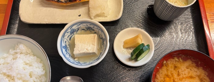 青田 is one of tokyokohama to eat.