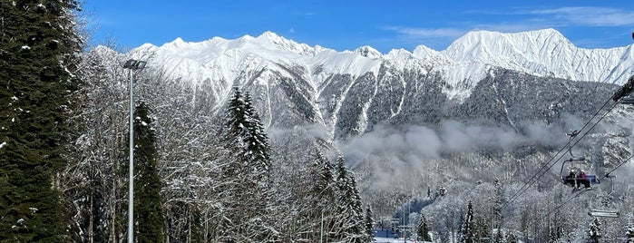 Лыжно-биатлонный комплекс «Лаура» is one of Айс.