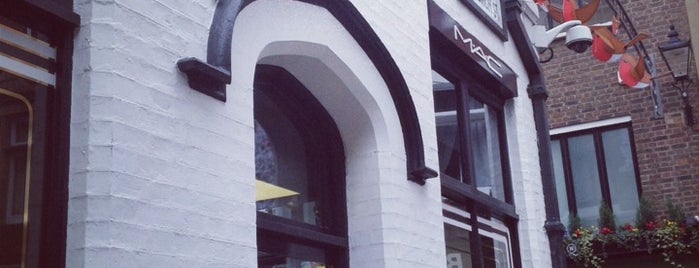 MAC Cosmetics is one of London shopping.