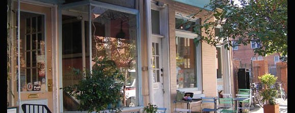 Sabrina's Cafe is one of Posti salvati di Steph.