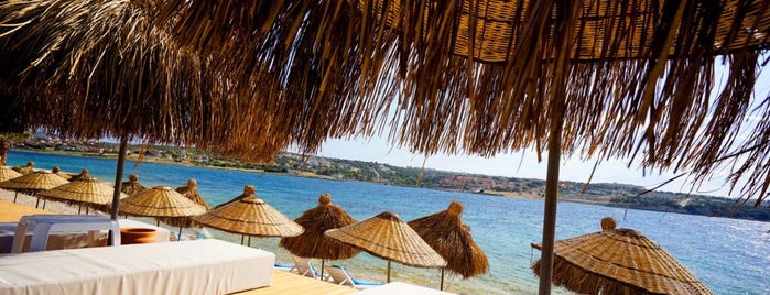 Küba Çeşme Beach Club is one of Outdoor,Festival/Area,Beach,Hotel,Show Center etc..