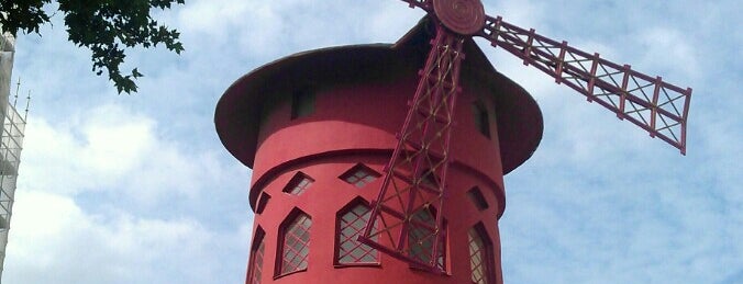 Moulin Rouge is one of Paris.