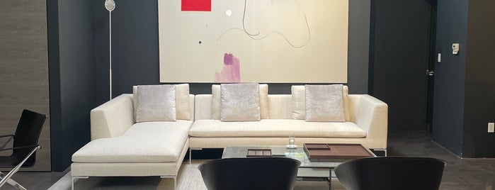 b&b italia is one of Los Angeles Modern Furniture Stores.