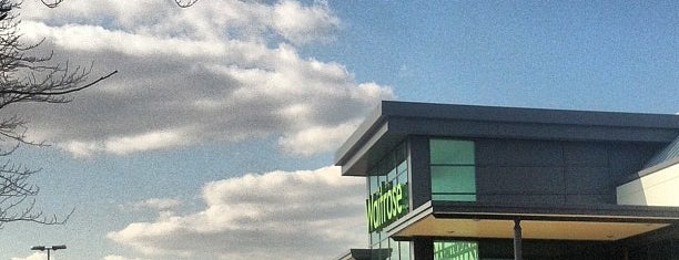 Waitrose & Partners is one of Thom : понравившиеся места.