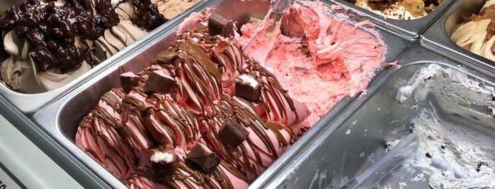 Argiro is one of Wanna try ice cream Αθήνα.