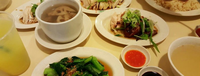 Chuen Chuen Cafe is one of Chicken Rice Places.