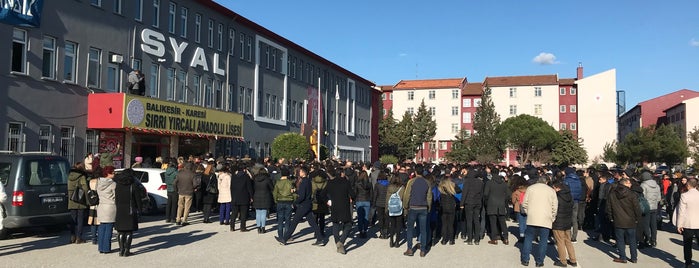 Sırrı Yırcalı Anadolu Lisesi is one of Balıkesir.