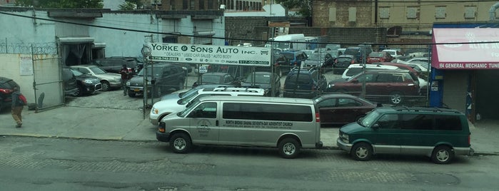 Days Inn Bronx-Yankee Stadium is one of Ramada.