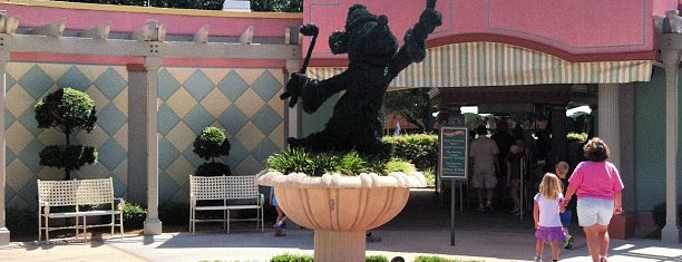 Fantasia Gardens Miniature Golf is one of Disney Favorites.