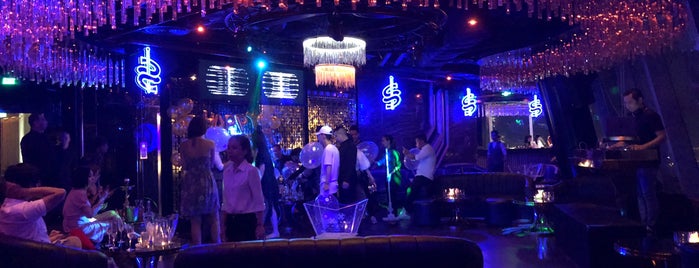Tipsy Lounge is one of Pawelさんのお気に入りスポット.