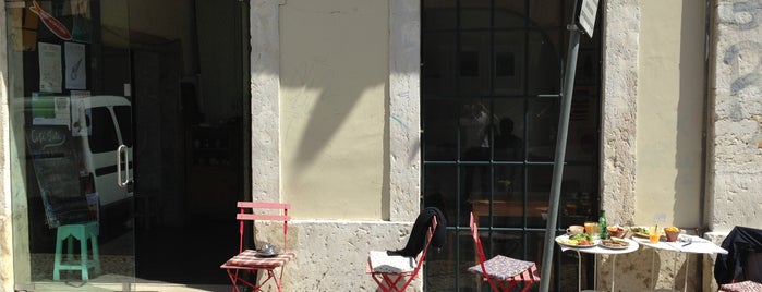 Café Tati is one of Lissabon.