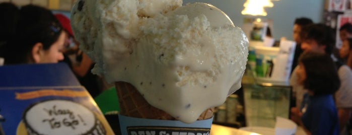 Ben & Jerry's is one of Carolさんのお気に入りスポット.