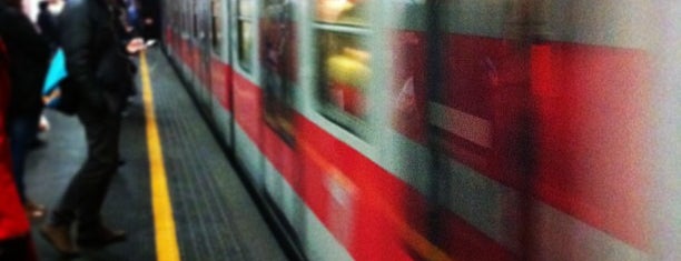 Metro Amendola (M1) is one of Stazioni Metro Milano.