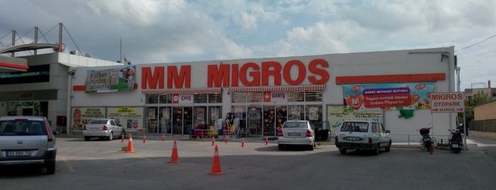 Migros is one of Tempat yang Disukai Tuğrul.
