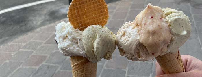 L'Albero dei gelati is one of Gelato.